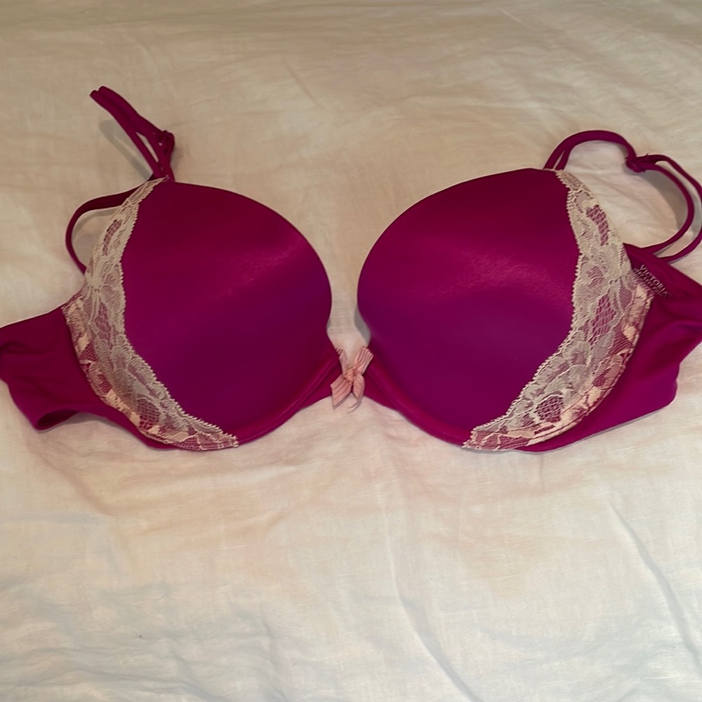 Victorias Secret push up bra